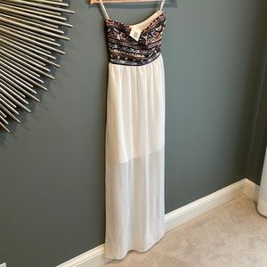NWT Strapless Dress